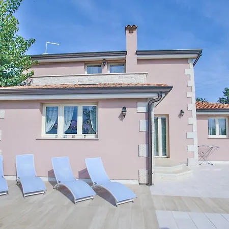 Contessa Villa *